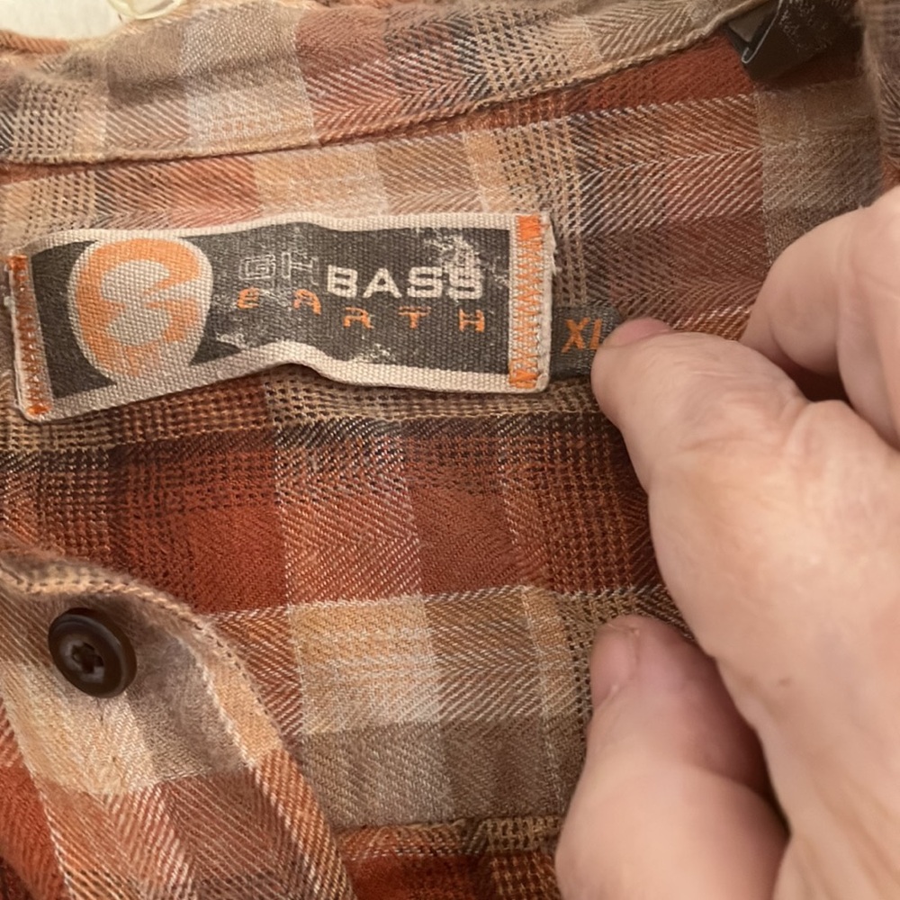 FINAL MARKDOWN Bass earth shirt xl - Picture 3 of 3